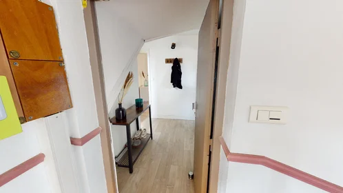Private room at 19 Rue De Belfort, image 23 of 30