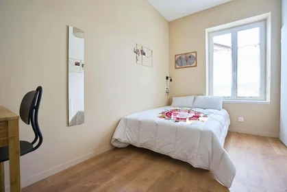Quarto privado em 45 Av. de Laon, 51100 Reims, France, imagem 1 de 10