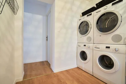 Private room at 45 Av. de Laon, 51100 Reims, France, image 27 of 35