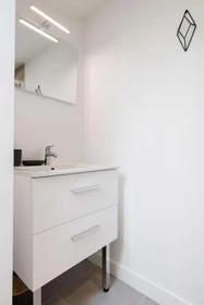 Quarto privado em 12 Rue Frantz Despagnet, 33000 Bordeaux, France, imagem 5 de 19