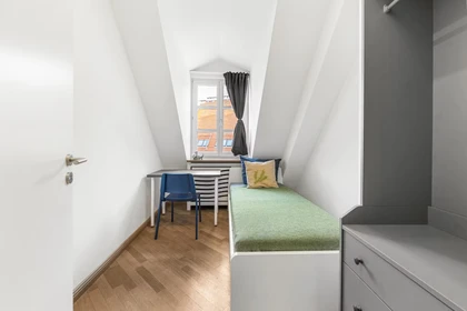 Habitación privada muy luminosa en Berlin