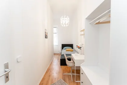 Chambre privée à Köpenicker Straße, Mitte, image 3 de 10