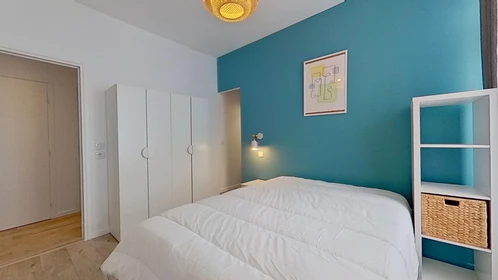 Private room at 18 Boulevard Dugommier, image 17 of 19