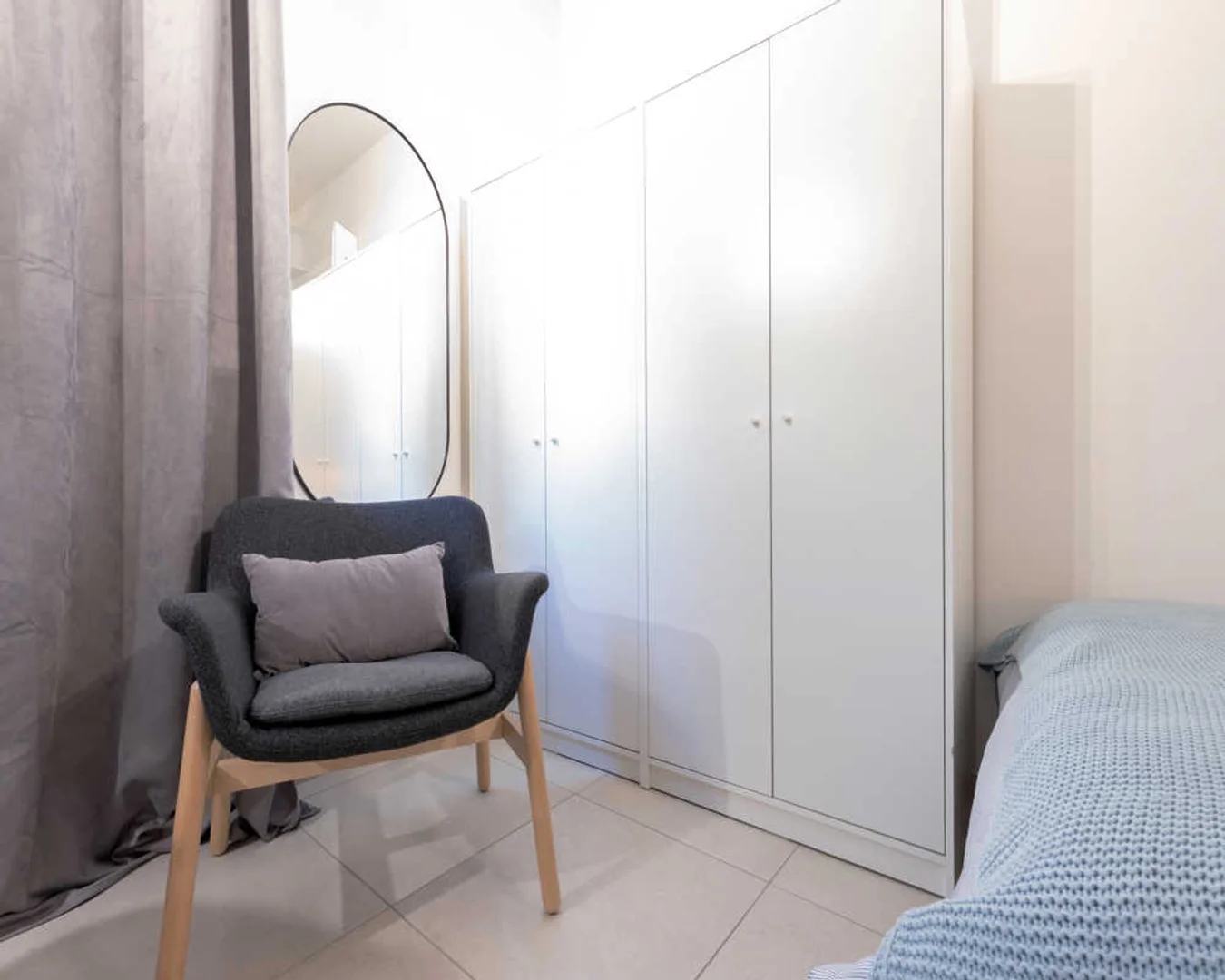 Habitación en apartamento estudiantil en alquiler en , completamente amueblado