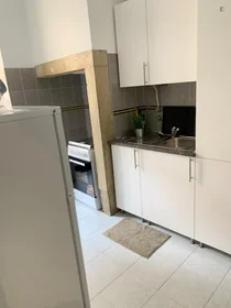 Private room at Rua Cidade da Horta, image 7 of 12