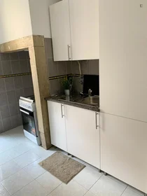 Private room at Rua Cidade da Horta, image 8 of 12