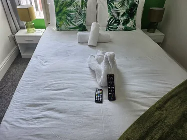 Apartamento inteiro em Lunt Road, Sefton, imagem 9 de 10