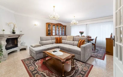 Apartamento entero totalmente amueblado  en {area}