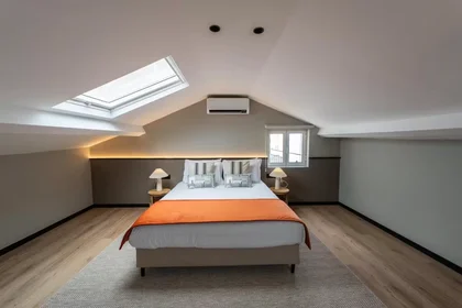 Appartamento con 2 camere da letto a {area}
