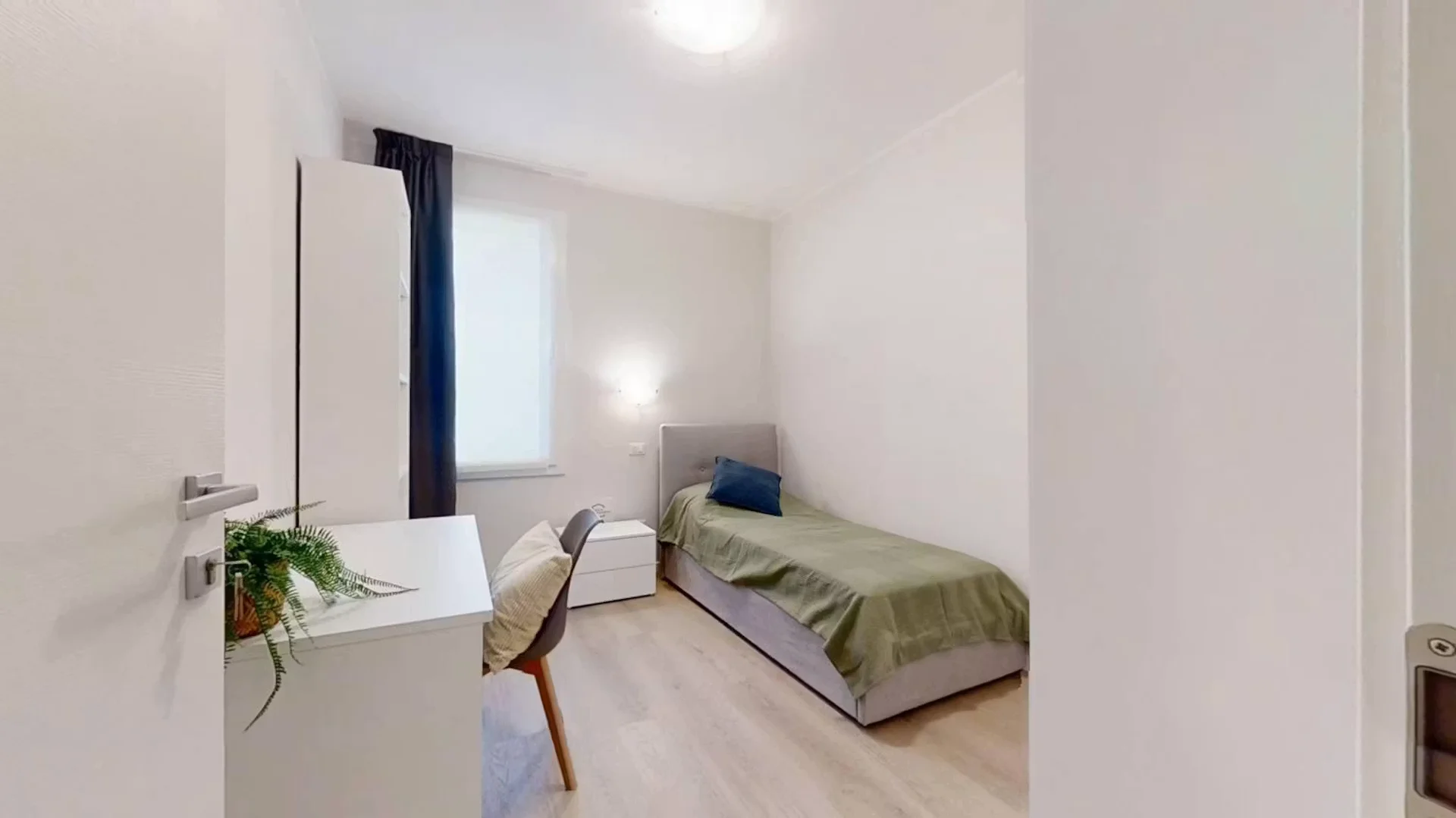 Habitación para estudiantes en con modernas comodidades