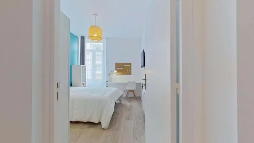 Private room at 18 Bd Dugommier, 06600 Antibes, France, image 2 of 19