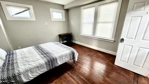 Quarto para alugar com cama de casal em Baltimore