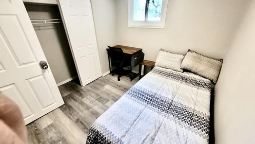 Room for rent with double bed Baltimore