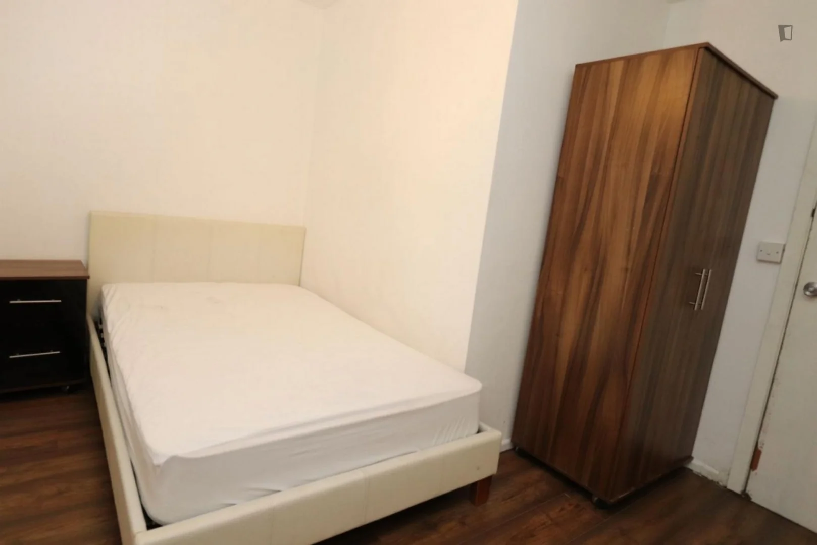 Camera per studenti economica con posizione comoda a 