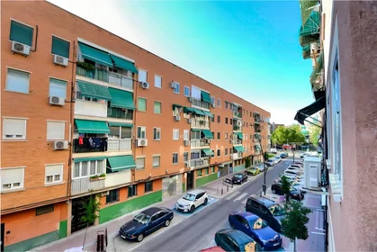 Stanza privata in Calle Albacete, immagine 6 di 12