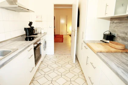 Privatzimmer in der Sickingenstraße, bild 9 von 18