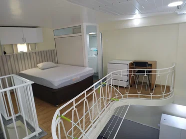 Apartamento inteiro em Rua da Madalena, imagem 1 de 10