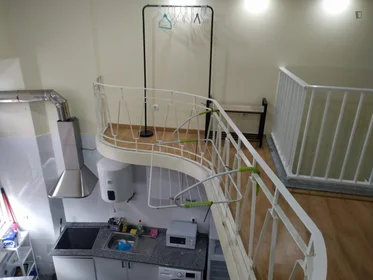Entire apartment at Rua da Madalena, image 3 of 11