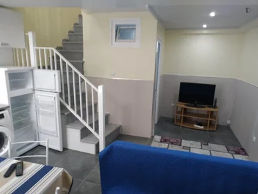 Entire apartment at Rua da Madalena, image 4 of 11