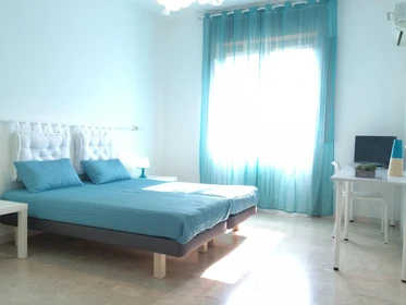 Chambre à louer dans un appartement en colocation à Milano