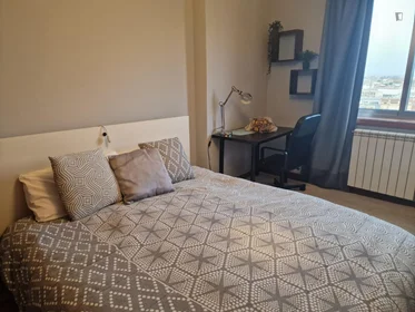 Chambre privée à Av. Congresso Oposição Democrática, 3800 Aveiro, Portugal, image 11 de 18