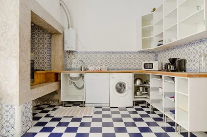 Habitación privada en Rua dos Caminhos de Ferro, imagen 13 de 18