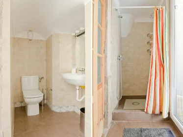 Habitación privada en Rua dos Caminhos de Ferro, imagen 15 de 18