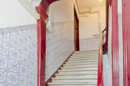 Habitación privada en Rua dos Caminhos de Ferro, imagen 16 de 18