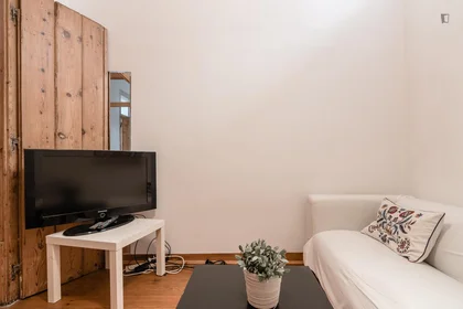 Habitación privada en Rua dos Caminhos de Ferro, imagen 8 de 18