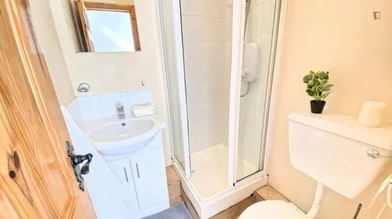 Chambre privée à Tower Street, image 4 de 11