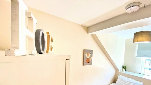 Chambre privée à Tower Street, image 3 de 11