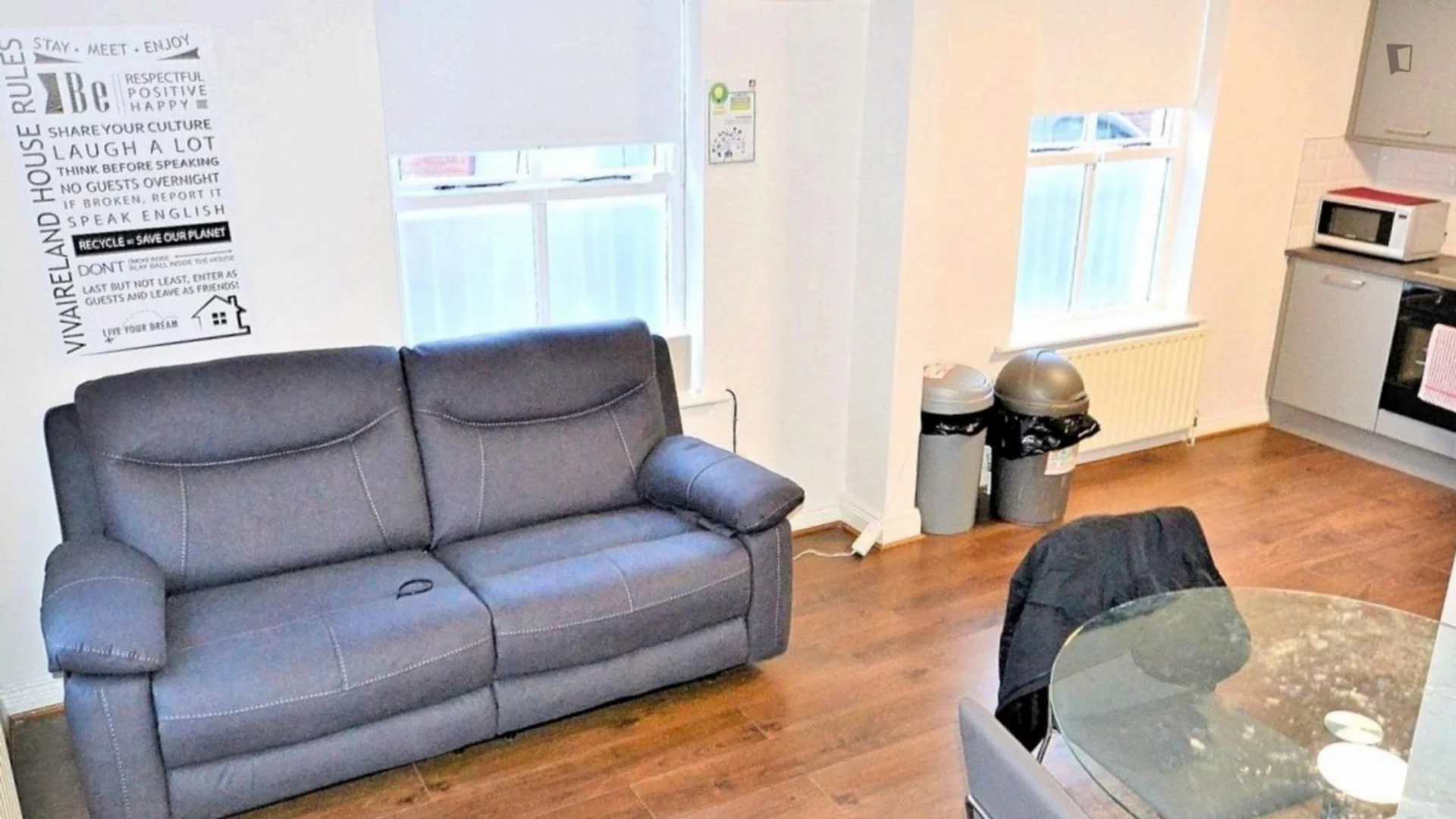 Student-friendly room in  with modern amenities