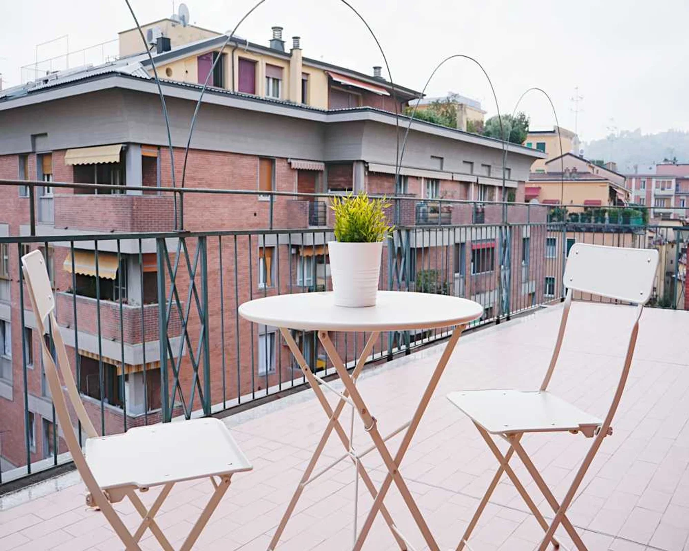 Habitación estudiantil económica cerca del campus en