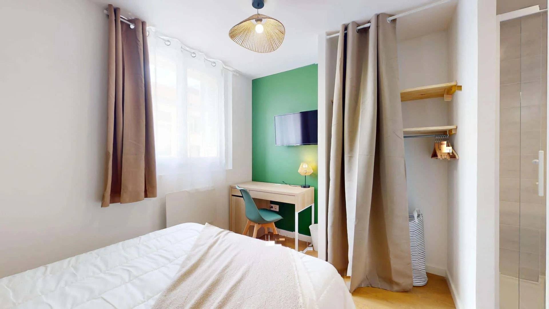 Funktionelles Studentenzimmer perfekt zum Studieren in 