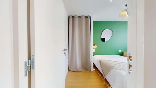 Privatzimmer in der 8 Rue Paul Bourget, 38100 Grenoble, France, bild 4 von 21