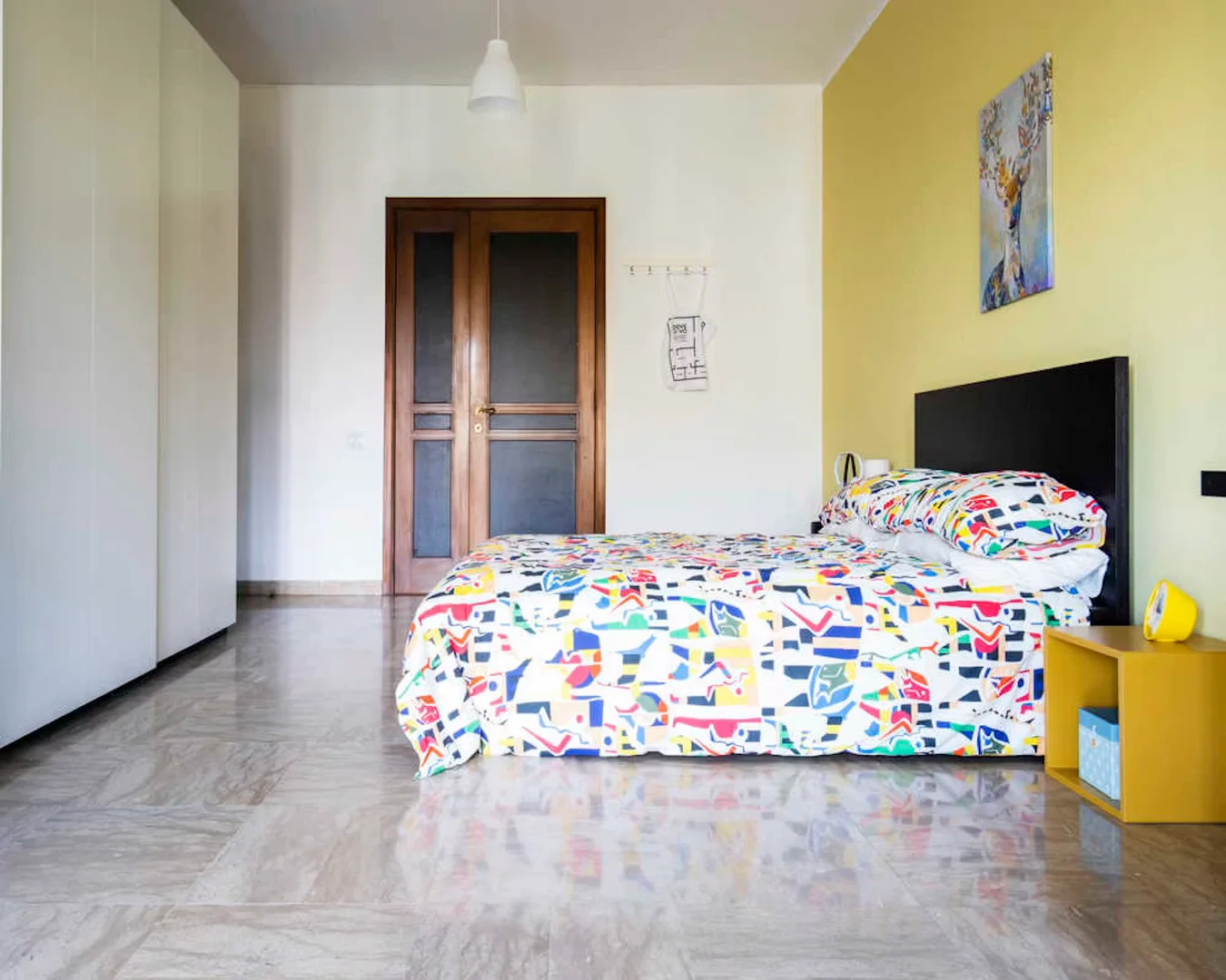 Habitación estudiantil económica cerca del campus en 