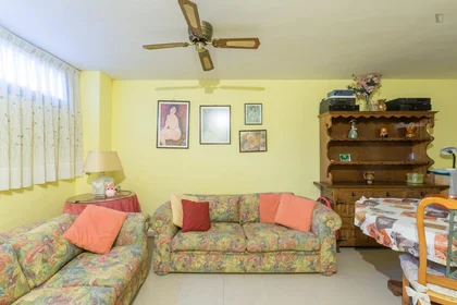 Quarto privado em Calle Estación, imagem 3 de 15