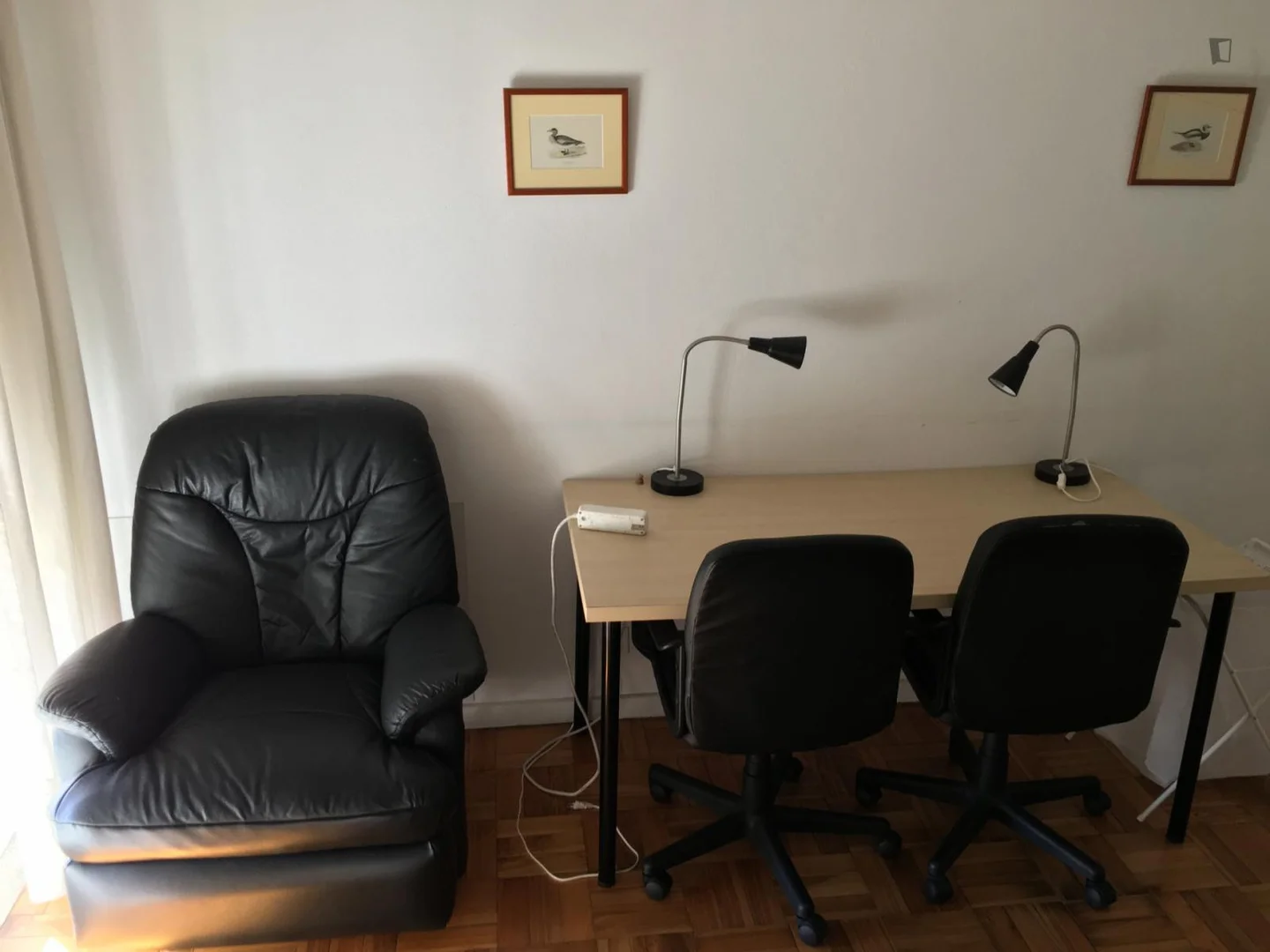  bölgesinde uygun konuma sahip ekonomik öğrenci odası