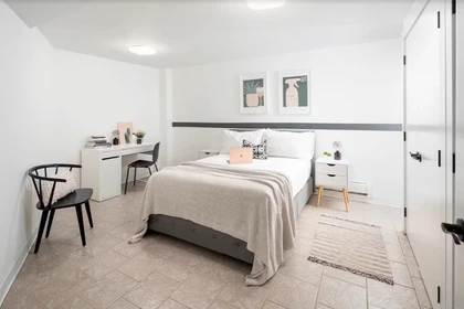 Chambre privée à Jefferson St, Bushwick, image 1 de 10