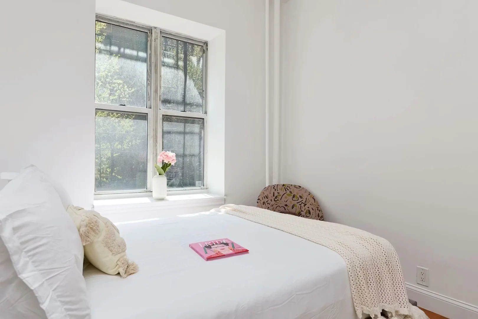 Quarto amigo do estudante em com comodidades modernas