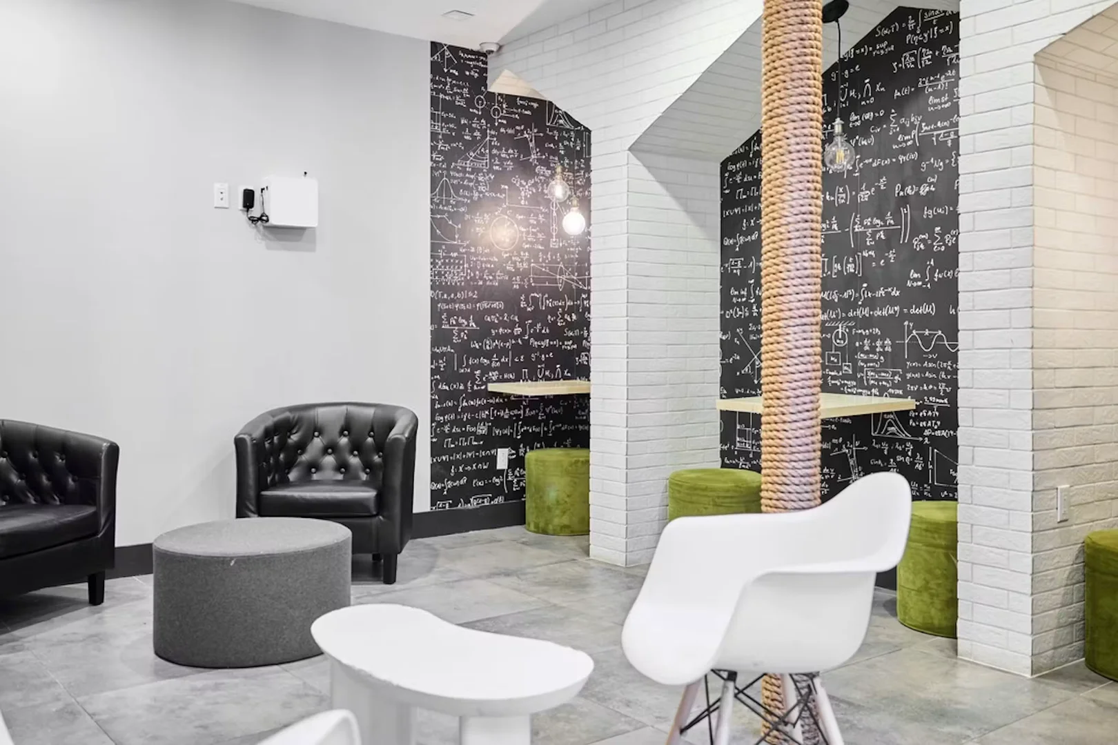 Chambre d'étudiant économique avec emplacement pratique dans 