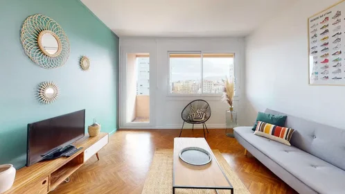 Quarto privado em Avenue de l'Union Soviétique, Delille-Cathédrale-la Gare, imagem 10 de 10