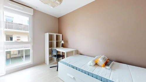 Prywatny pokój 6 Rue Charles Baudelaire, obraz 5 26