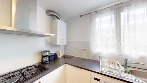 Prywatny pokój 6 Rue René Caillé, obraz 25 32