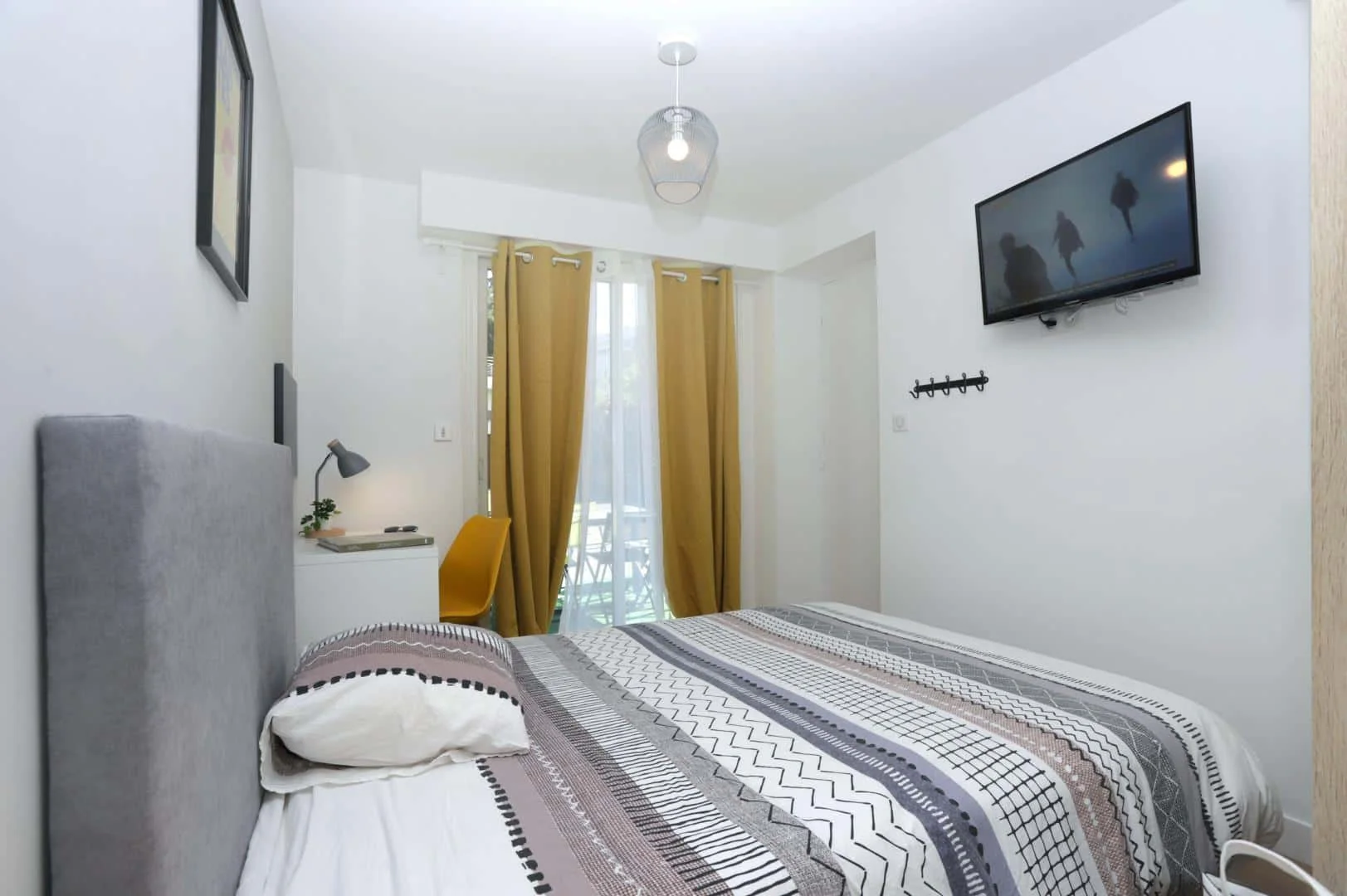 Cozy room for students available in 