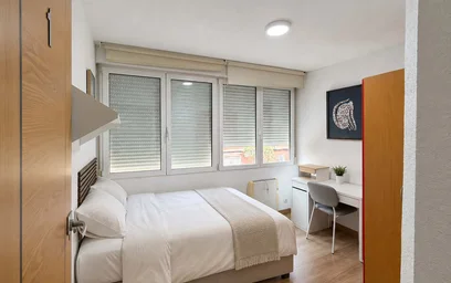 Helles Privatzimmer in {area}