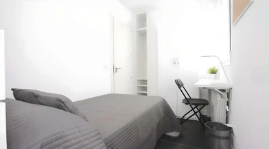 Chambre à louer avec lit double Madrid