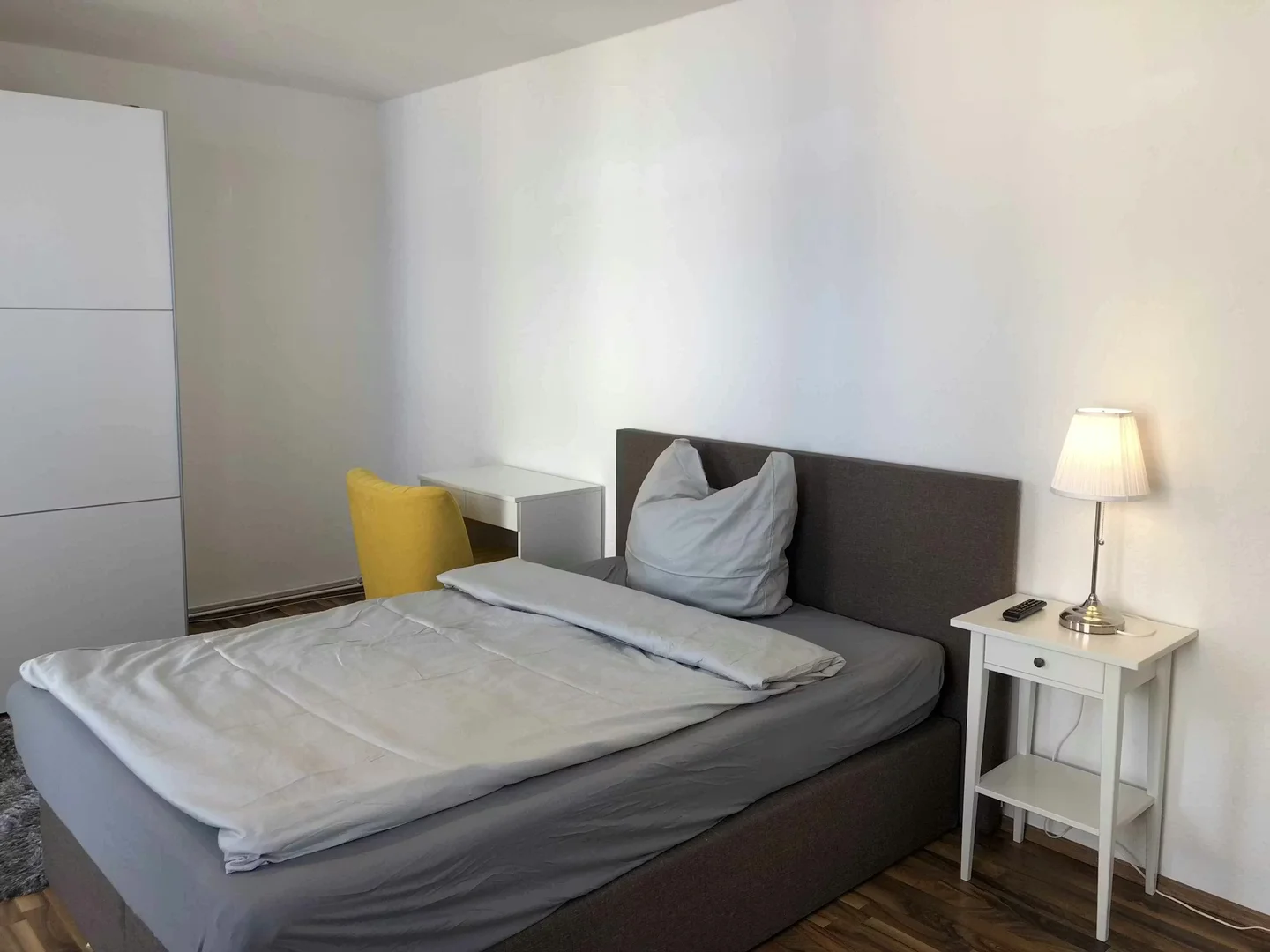 Habitación en apartamento estudiantil en alquiler en , completamente amueblado