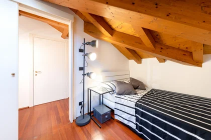 Private room at Via Torquato Tasso, image 2 of 8