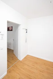 Prywatny pokój Kölner Land Str., obraz 22 32